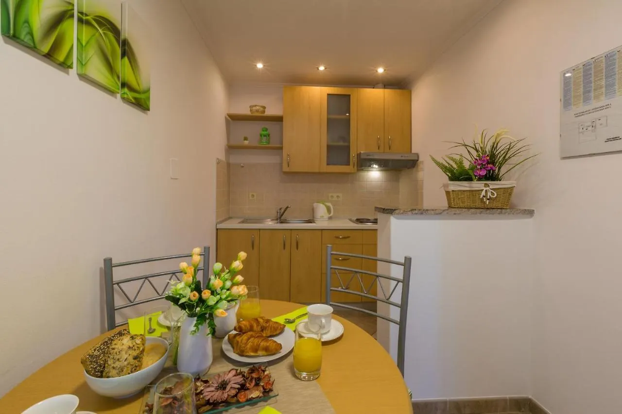 Jasmina Apartment Crikvenica 0*,