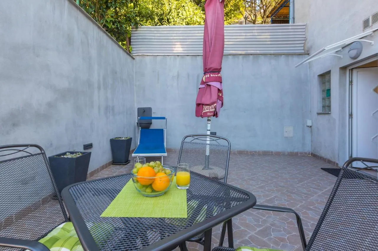 Jasmina Apartment Crikvenica 0*,  Croatia